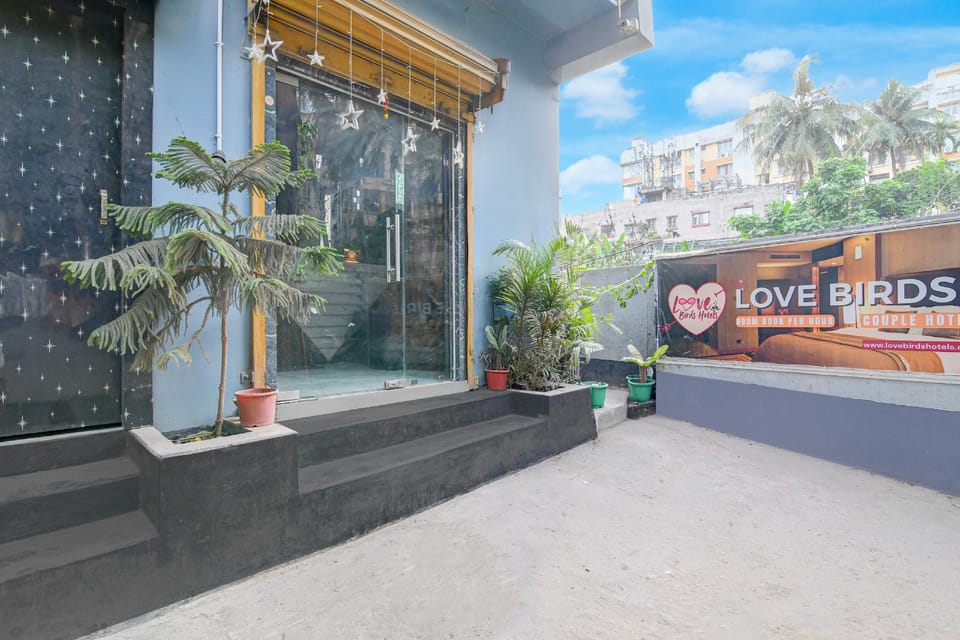 POP 84106E Hotel OLove Birds Hotel Hotel in Kolkata