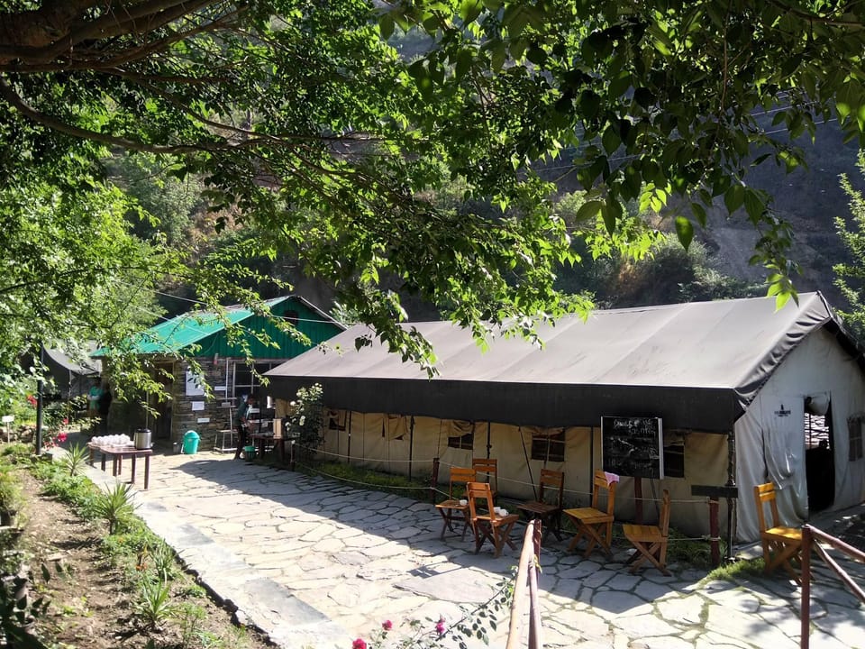 Hail Himalayas Resort in Himachal Pradesh