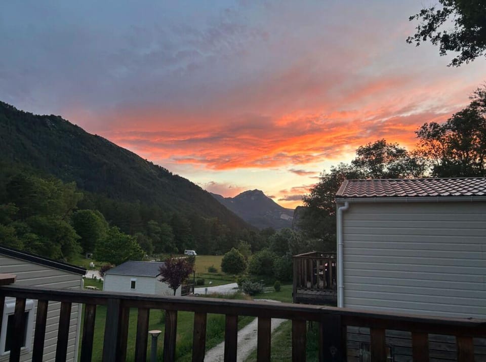 Camping White Rock Hotel in Castellane