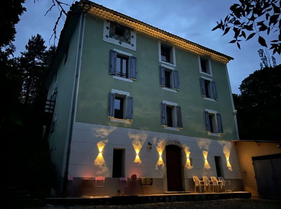 Camping White Rock Hotel in Castellane