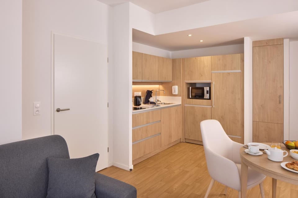 Quality Suites Val d'Europe Hotel in Chessy