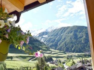Apartment in Kals near ski resort Hotel in Salzburgerland