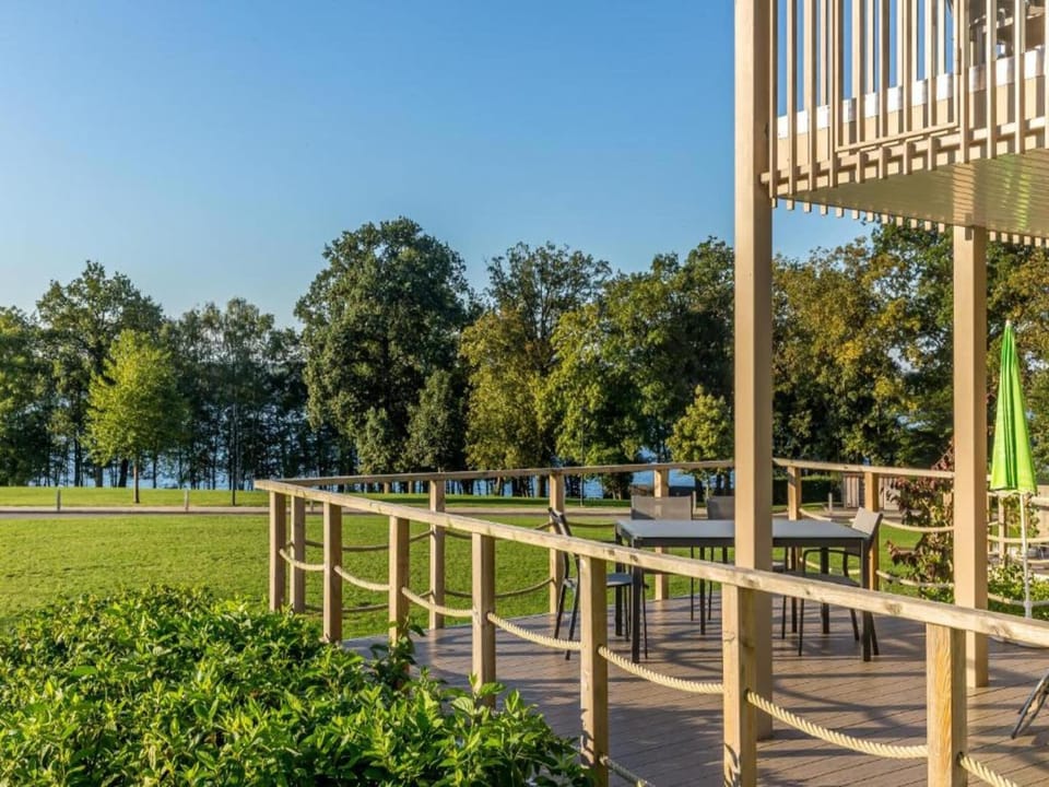 Lakeside Stay with Sauna Resort in Wallonia, Belgium