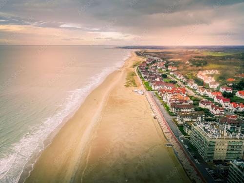 Apartment in Duinbergen with Sea Views Hotel in Knokke-Heist