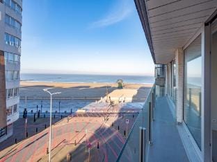 Apartment by the Beach with Stunning Sea View Hotel in Knokke-Heist