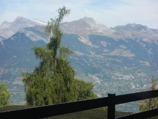 Cozy Apartment With Mountain Views Hotel in Sion
