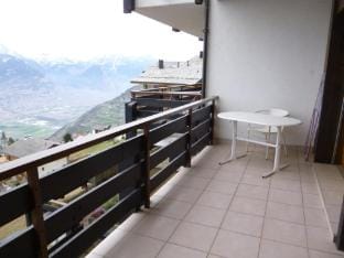 Charming apartment with hill view Hotel in Nendaz