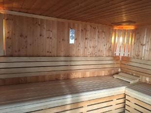 Lovely apartment with mountain views Hotel in Sion