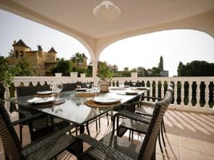 Villa in Marbella with Private Pool and Beach Hotel in Marbella