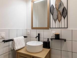 DIFY Industriel - Parilly Hotel in Lyon