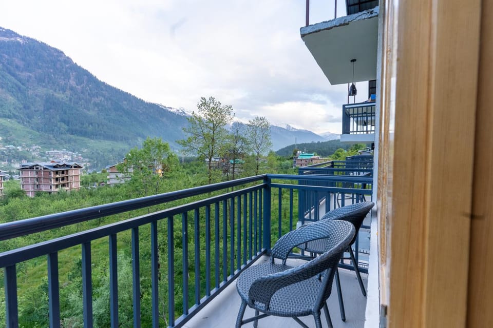Doghari Stays - Casa de Paradiso  Hotel in Manali