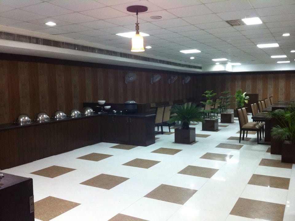 Hotel Le Central Hotel in Uttarakhand