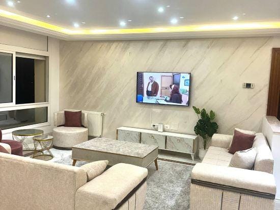 Luxury Stay with Panoramic Sea Views, Tourist zone Hotel in Sousse