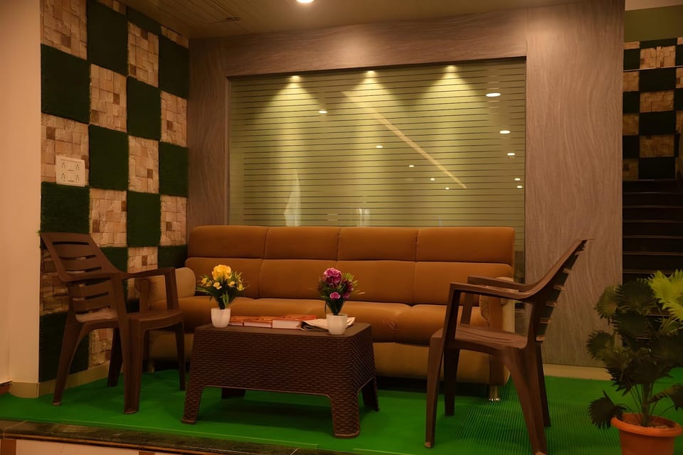 Hotel Disha Palace Hotel in Maharashtra