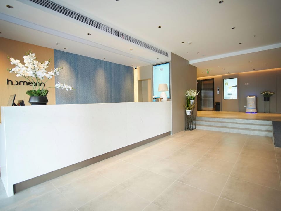 Home Inn Neo - Wuxi Huishan Scenic Area Jianghai West Road Hotel in Suzhou