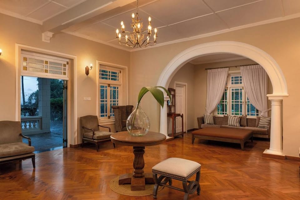 Mount Frenion Manor by Seven Angels Hotel in Central Province