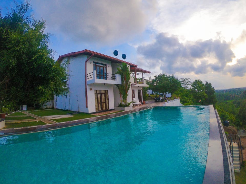Uppermost Villa - Galle Hotel in Southern Province