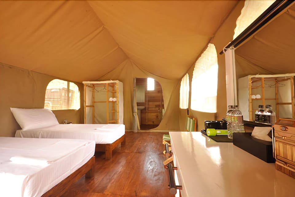 Wild Glamping Hotel in Central Province
