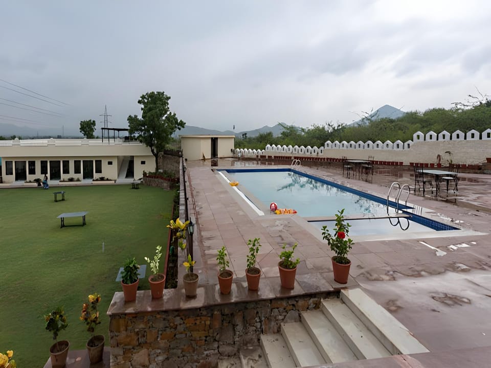 Hill Garden  Retreat Resort in Rajasthan