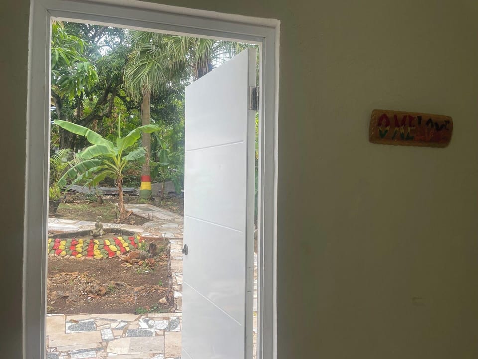 Inez Roots Hostel Hotel in Montego Bay