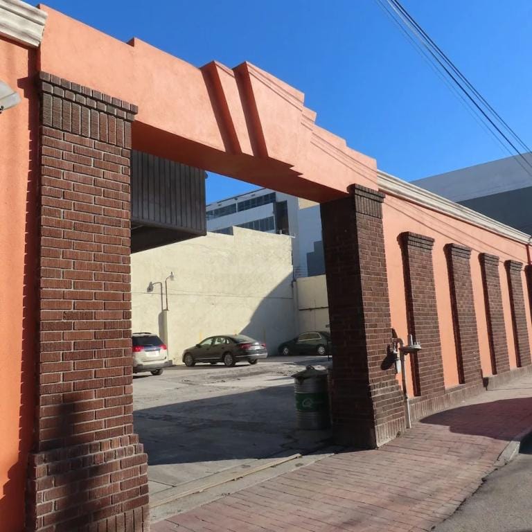 Meson Del Rey Hotel in Laredo