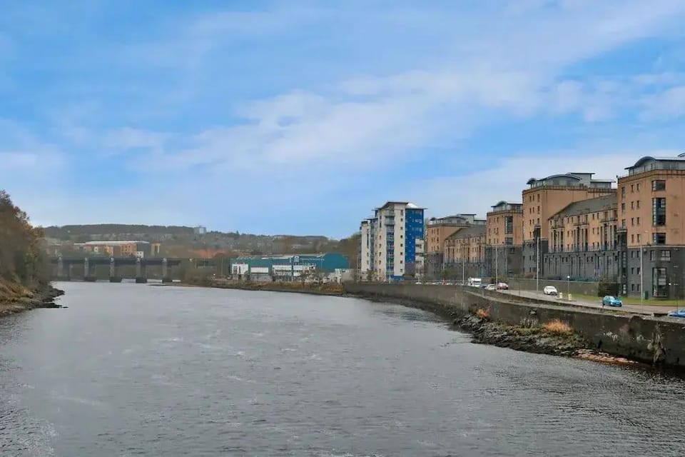 Riverview-2br-sleeps4-citycentre-parking-fastwifi Hotel in Aberdeen