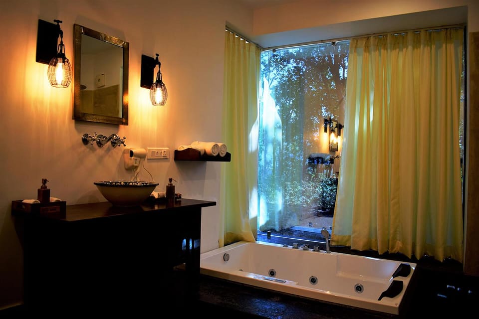 Bathtub