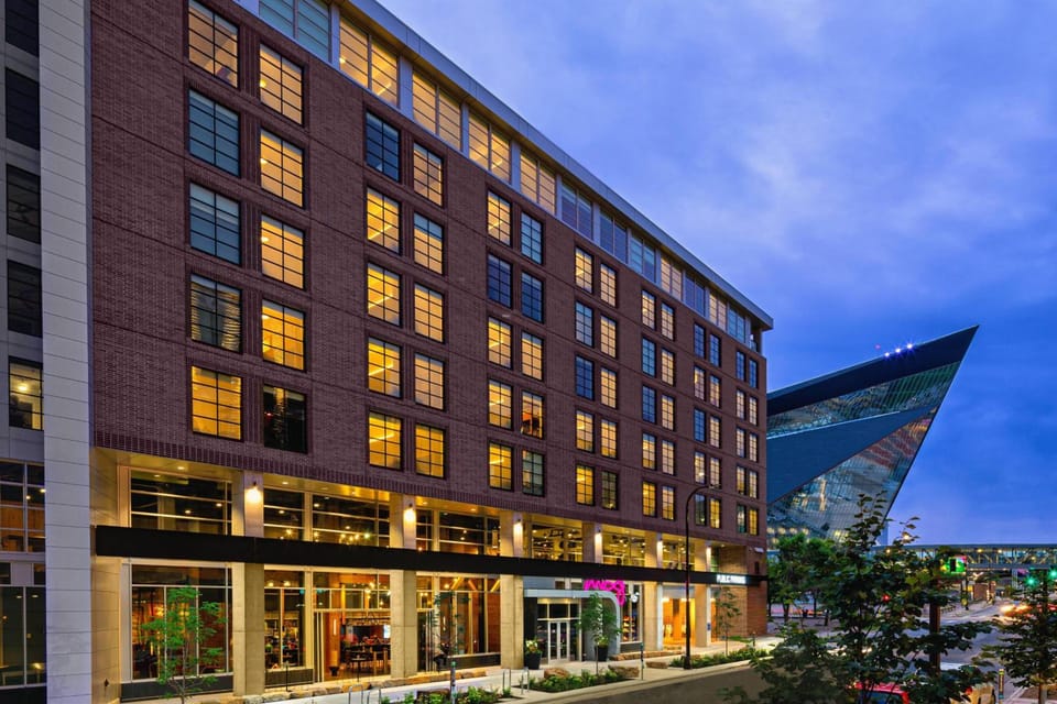 Moxy Minneapolis Downtown Hotel in Minneapolis