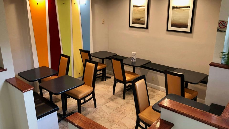 Magnuson Hotel Virginia Beach Motel in Norfolk