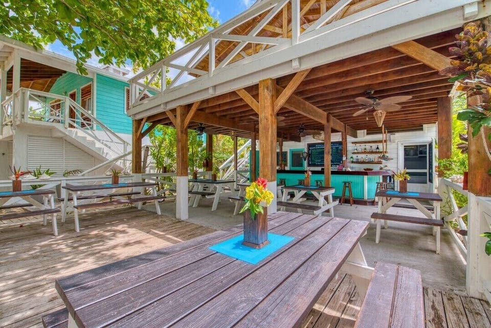 CAMP BAY LODGE Hotel in Bay Islands Department