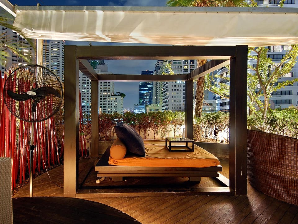 Bar/lounge