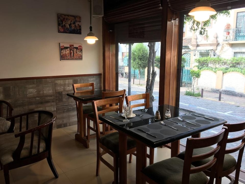 Hostal Mitad del Mundo Hotel in Quito