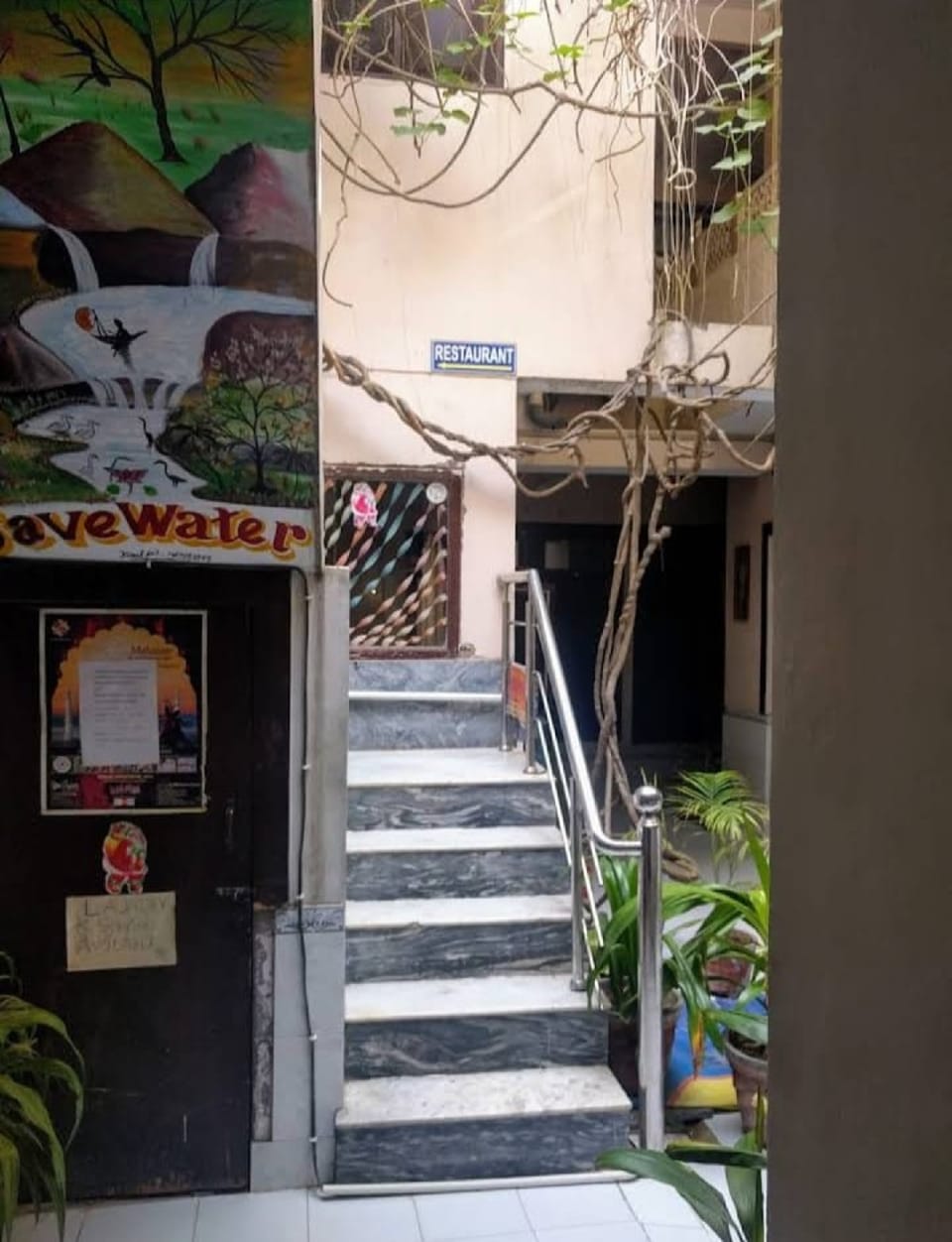Goroomgo Sai Palace Agra  Hotel in Agra