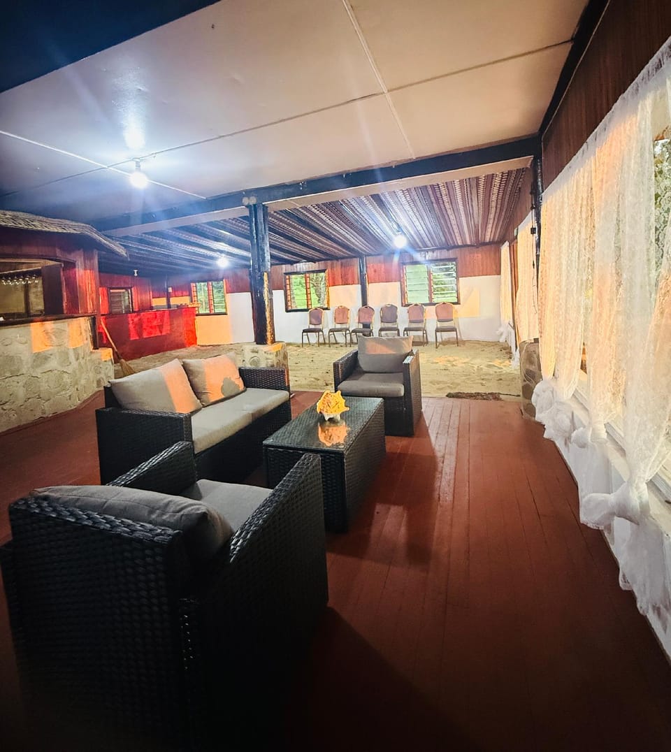 White Sandy Beach Dive Resort - Bungalow Sea View  Resort in Western Division, Fiji