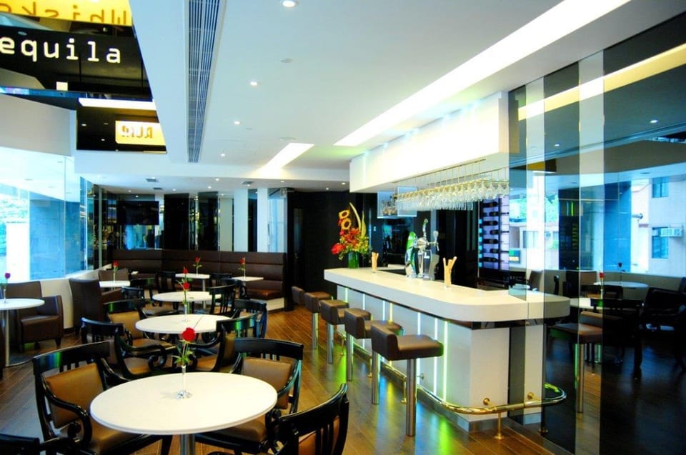 Bar/lounge