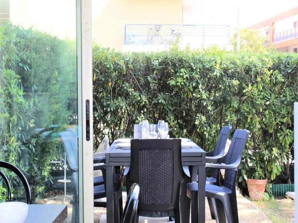 Studio for 4 People Apartment in Villeneuve-Loubet