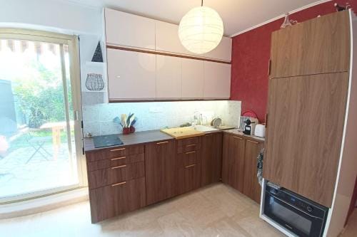 Renovated Apt with Terrace  Garden Hotel in Nice
