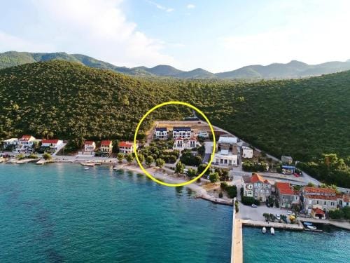 Kula Fancy Apartments - One-Bedroom Apartment with Terrace Ground Floor A1 Hotel in Dubrovnik-Neretva County