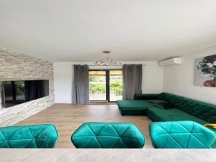 One-Bedroom Apartment With Terrace Hotel in Dubrovnik-Neretva County