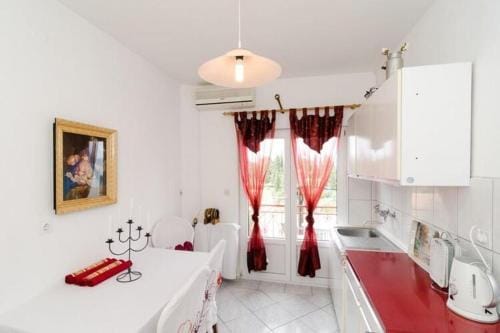 Apartments Villa Nikol - Standard Two Bedroom Apartment with Terrace APT 5 Hotel in Dubrovnik-Neretva County