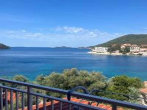 Apartments Bleus - One Bedroom Apartment with Balcony and See View 2 Hotel in Dubrovnik-Neretva County