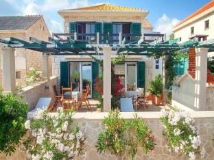 Apartments Gracin - Superior One Bedroom Apartment with Terrace A2 Hotel in Split-Dalmatia County