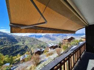 Flat in Veysonnaz near Ski Lift  Valley Views Hotel in Nendaz