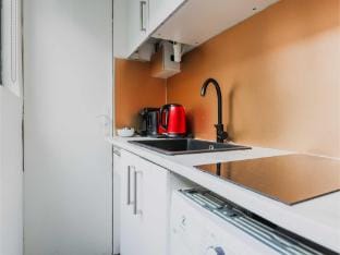 Cosy studio - Belleville Hotel in Paris