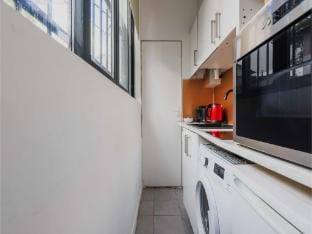 Cosy studio - Belleville Hotel in Paris