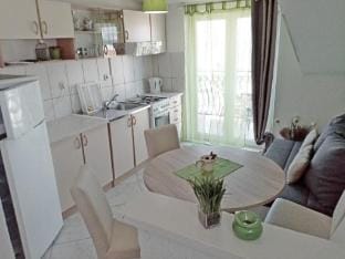 Apartments Silva - Two Bedroom Apartment with Balcony and Sea View Hotel in Šibenik-Knin County, Croatia