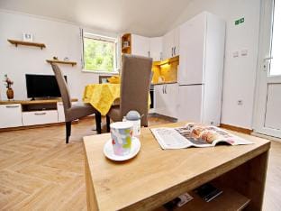 Standard One Bedroom Apartment with Partial Sea View NOVI Hotel in Dubrovnik-Neretva County