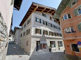 Jagerhaus Apartment near ski area Hotel in Salzburgerland