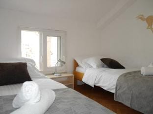 Dugi Rat Seaside Apartments - 2 Bedroom 6 Hotel in Split-Dalmatia County