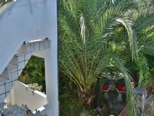 Apartments Jug - Comfort Studio Apartment with Balcony Hotel in Lopar